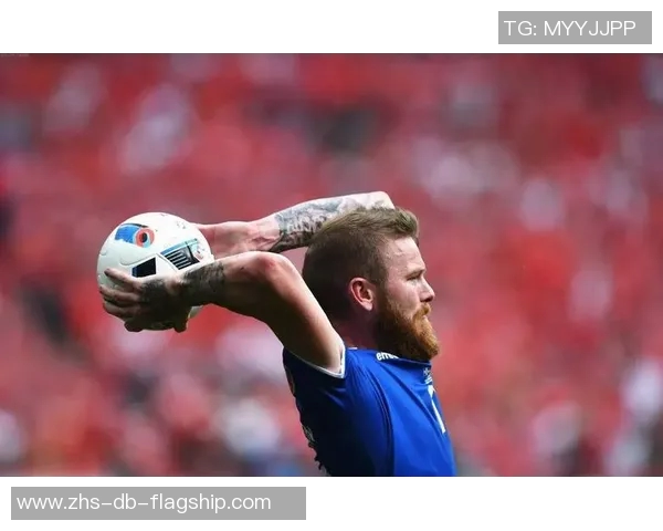 足球抛球技巧解析与训练方法分享助你提升比赛表现